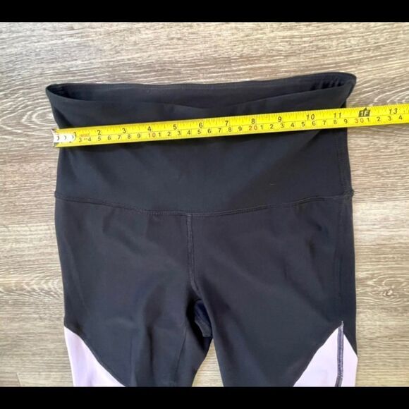 Joy Lab color block high waisted leggings. - Picture 6 of 13